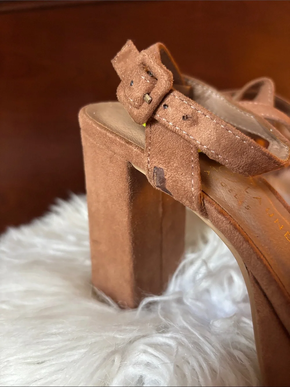 Chinese Laundry Tan Suede Platform TPP-001 Block Heels Size 7